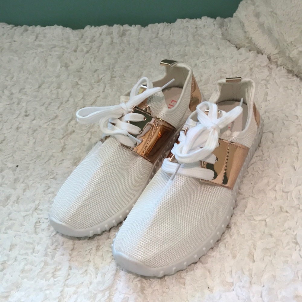 White Fashion Sneakers With Rose Gold Features